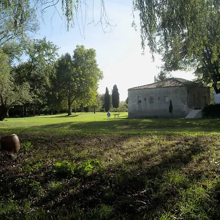 Beautiful Riverside Boathouse Lägenhet