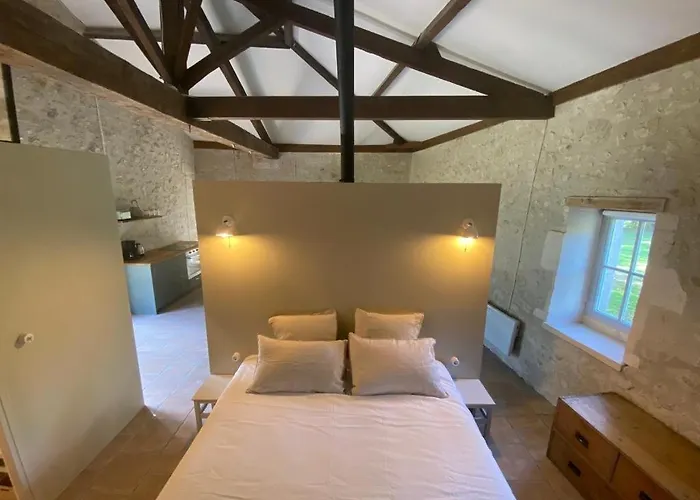 Lägenhet Beautiful Riverside Boathouse *