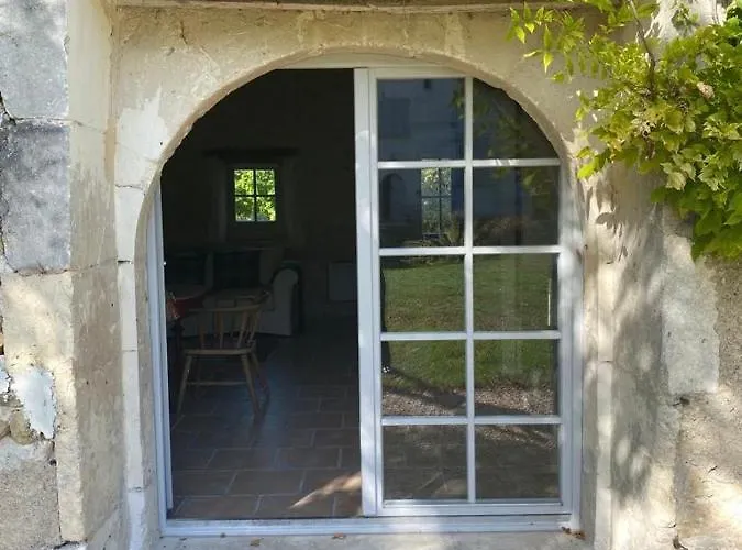 Beautiful Riverside Boathouse Bourg-Charente