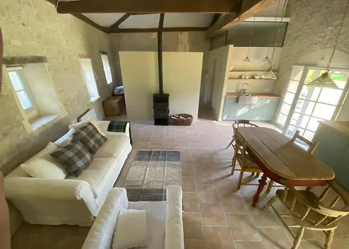 Lägenhet Beautiful Riverside Boathouse